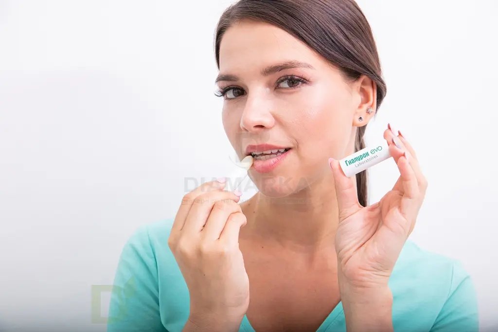 Гигиеническая помада Гиалурон EVO Моментальное увлажнение, 2,8 г в Казани